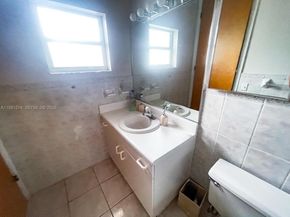 9008 Collins Ave 402, Surfside FL 33154