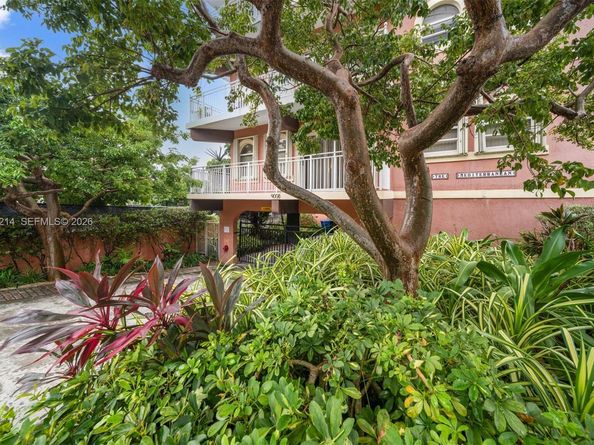 9008 Collins Ave 402, Surfside FL 33154