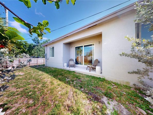 1505 SW 27th Ct, Fort Lauderdale FL 33315