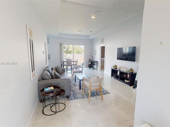1505 SW 27th Ct, Fort Lauderdale FL 33315
