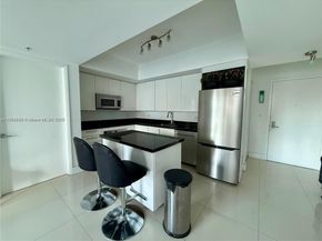 92 SW 3rd St 1104, Miami FL 33130
