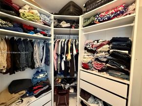 92 SW 3rd St 1104, Miami FL 33130