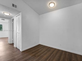 3340 N Pinewalk Dr N 1527, Margate FL 33063