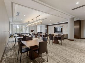 801 Brickell Key Blvd 1005, Miami FL 33131