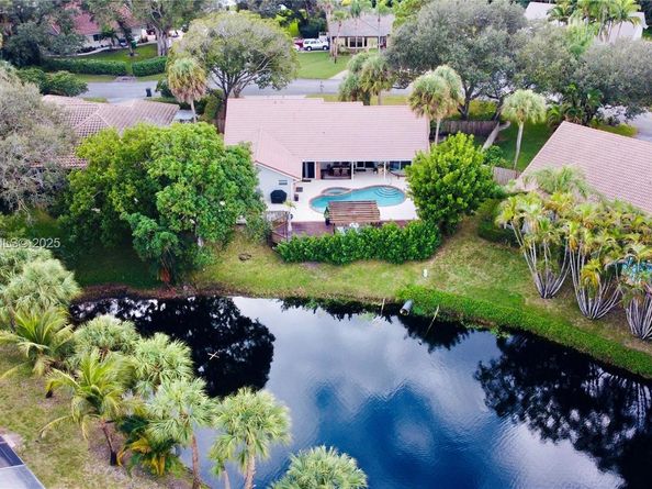 2047 SW 36th Ave, Delray Beach FL 33445