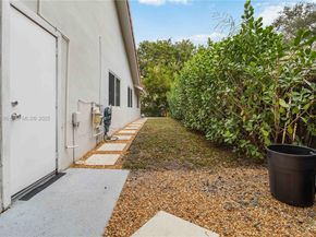 2047 SW 36th Ave, Delray Beach FL 33445