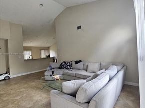8660 SW 14th St, Pembroke Pines FL 33025