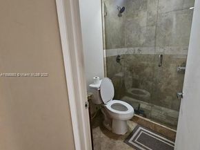 8660 SW 14th St, Pembroke Pines FL 33025