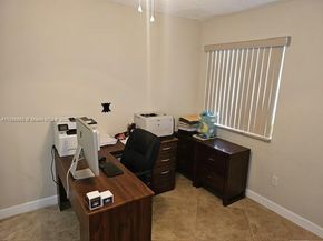 8660 SW 14th St, Pembroke Pines FL 33025