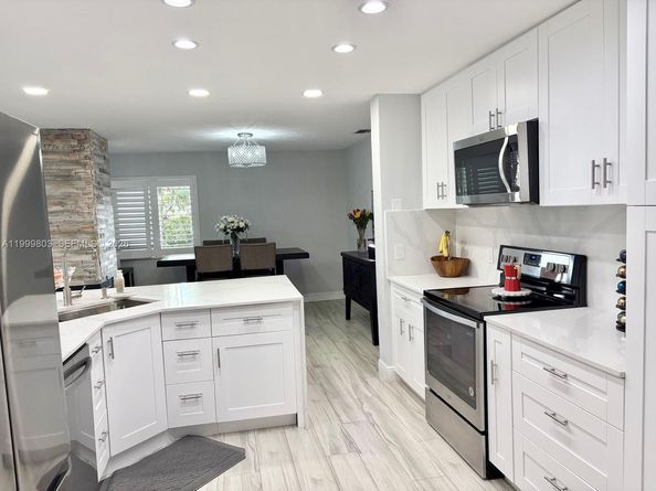 6728 Boca Pines Trail B, Boca Raton FL 33433