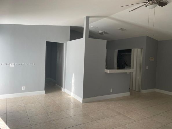1234 SW 71st Ter, North Lauderdale FL 33068