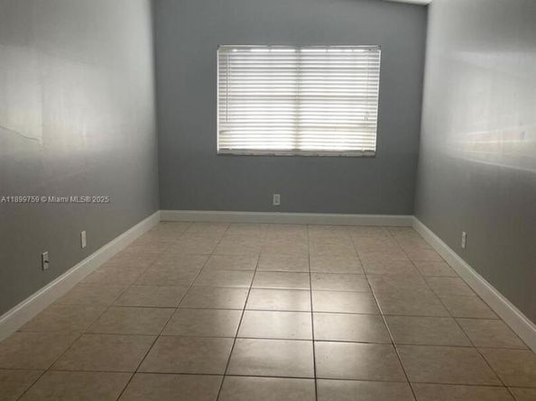 1234 SW 71st Ter, North Lauderdale FL 33068