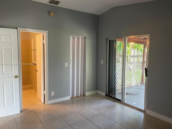 1234 SW 71st Ter, North Lauderdale FL 33068