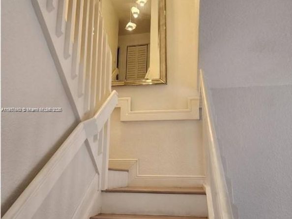 7962 NW 19th Ct, Pembroke Pines FL 33024