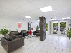 245 18th St 902, Miami Beach FL 33139