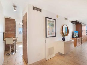 245 18th St 902, Miami Beach FL 33139