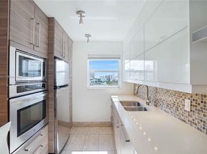 245 18th St 902, Miami Beach FL 33139