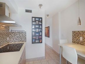 245 18th St 902, Miami Beach FL 33139