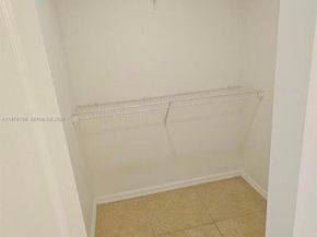 2033 SE 10th Ave 614, Fort Lauderdale FL 33316