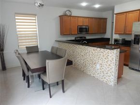 11455 NW 88th Ln, Doral FL 33178