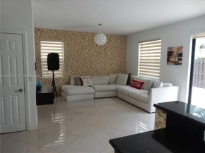 11455 NW 88th Ln, Doral FL 33178