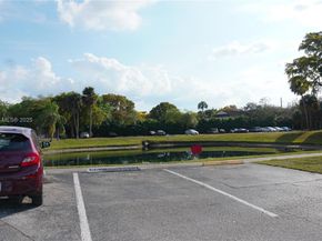 3710 N Pine Island Rd 320, Sunrise FL 33351