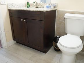 3710 N Pine Island Rd 320, Sunrise FL 33351