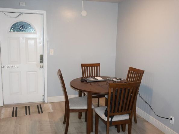 3710 N Pine Island Rd 320, Sunrise FL 33351