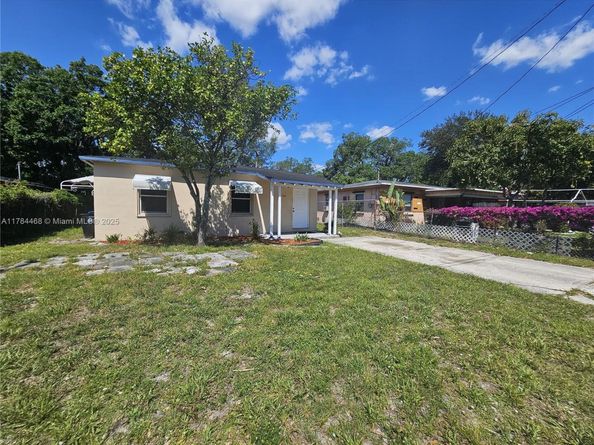 723 NW 15th Way, Fort Lauderdale FL 33311
