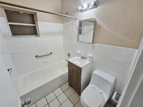 723 NW 15th Way, Fort Lauderdale FL 33311