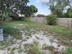 723 NW 15th Way, Fort Lauderdale FL 33311