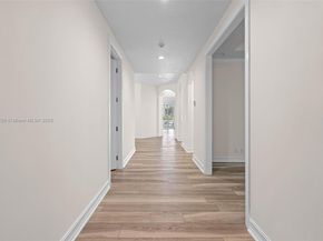 123 Palm Bay Ter B, Palm Beach Gardens FL 33418