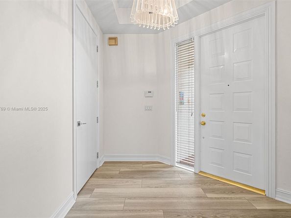 123 Palm Bay Ter B, Palm Beach Gardens FL 33418