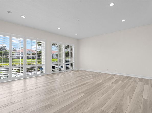 123 Palm Bay Ter B, Palm Beach Gardens FL 33418