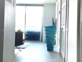 6900 Bay Dr 7A, Miami Beach FL 33141