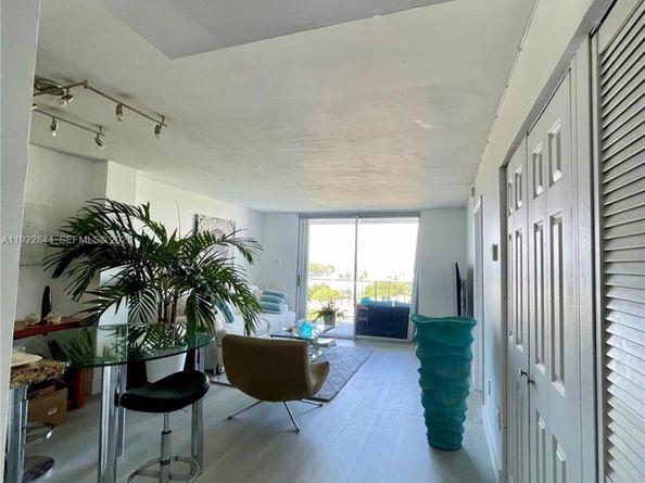 6900 Bay Dr 7A, Miami Beach FL 33141