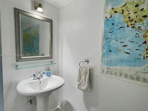 6900 Bay Dr 7A, Miami Beach FL 33141