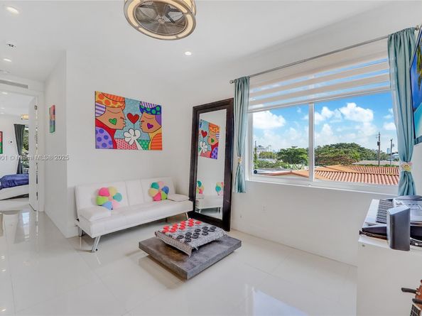 2943 SW 23rd St, Miami FL 33145