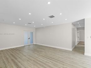 832 NW 171st Ter, Miami Gardens FL 33169