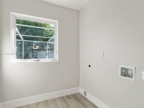 832 NW 171st Ter, Miami Gardens FL 33169