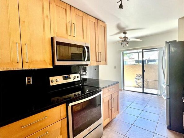3814 NW 23rd Ct, Coconut Creek FL 33066