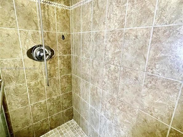 3814 NW 23rd Ct, Coconut Creek FL 33066
