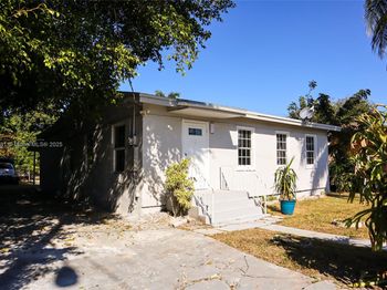 415 NW 7th St