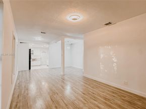 415 NW 7th St, Homestead FL 33030
