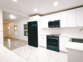 415 NW 7th St, Homestead FL 33030