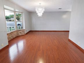 3241 NW 40th St, Lauderdale Lakes FL 33309