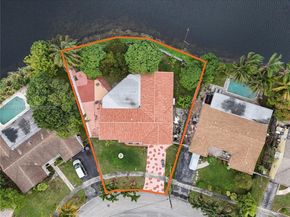 3241 NW 40th St, Lauderdale Lakes FL 33309