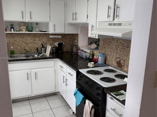 18555 NE 14th Ave 618, Miami FL 33179