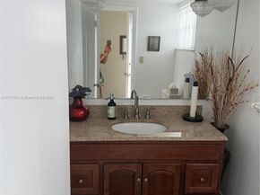18555 NE 14th Ave 618, Miami FL 33179