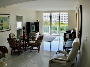 951 Brickell Ave, Miami FL 33131